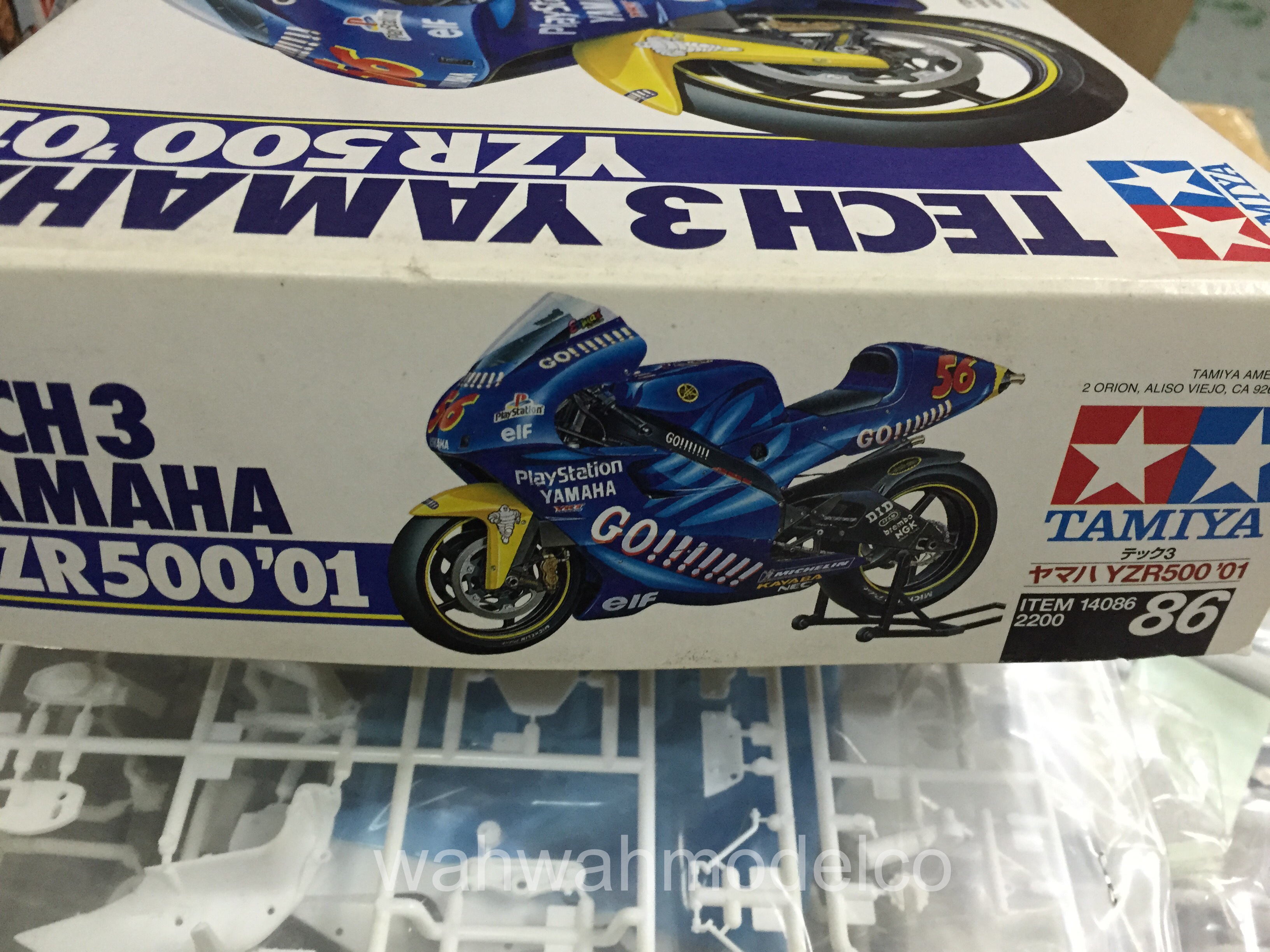 Maqueta de moto YAMAHA YZR500'01  (tamiya)
